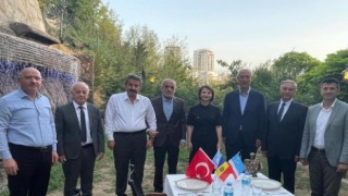 Türkiye-Moldova Parlamentolar Arası Dostluk Grubu Başkanı Berdibekten akşam yemeği