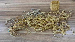 Türkiyeden giden 2 milyon 600 bin TL değerindeki kaçak altın komşuya takıldı