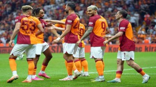 UEFA Şampiyonlar Ligi: Galatasaray: 1 - Olimpija Ljubljana: 0 (İlk yarı)