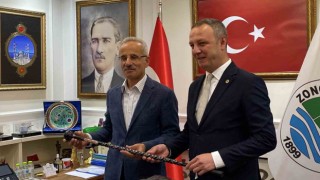 Ulaştırma ve Altyapı Bakanı Abdulkadir Uraloğlu Zonguldakta