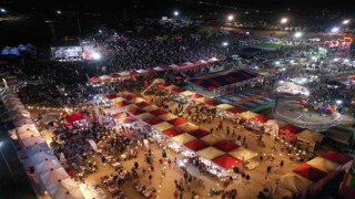 Uşakta Hüseyin Kağıt Konseri büyük ilgi gördü