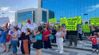 Usta öğreticilerden Ankara Büyükşehir Belediyesi önünde eylem