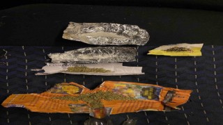 Uygulamada durdurulan araçtan uyuşturucu çıktı