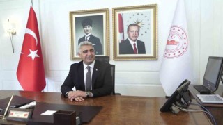 Vali Aslandan anlamlı mesaj