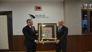 Vali Ataydan Rektör Sözbire veda