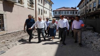 Vali Özkan ve Başkan Altay, Tarihi Valilik Binası restorasyon çalışmalarını yerinde inceledi