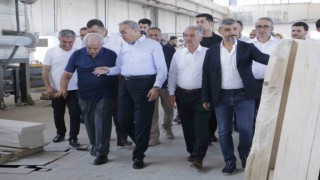 Vali Su, OSBde faaliyet gösteren fabrikaları inceledi