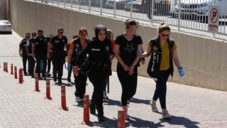 Valiz içerisinde binlerce uyuşturucu hap ele geçirildi