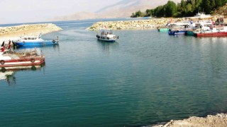Van Gölü sahilindeki Dereağzı Limanı yenilendi