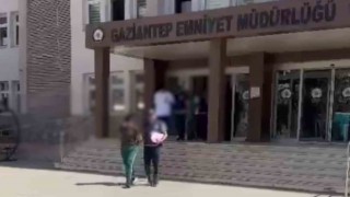 Vatandaşı 8 bin dolar dolandıran 4 şüpheli yakalandı
