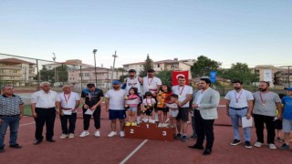 Veteran kort tenis turnuvası düzenlendi