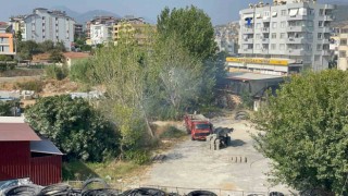 Yakılan atıklar yangın çıkardı