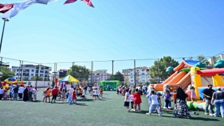 Yalova Belediyesi etkinliğinde çocuklar gönüllerince eğlendi