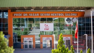 Yaşar Sevim ve Cemal Kütahyanın adları hentbol salon ve tesisinde yaşayacak