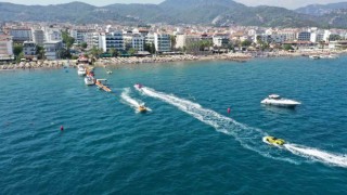 Yaz mevsiminin vazgeçilmez eğlencesi su sporlarına rağbet devam ediyor