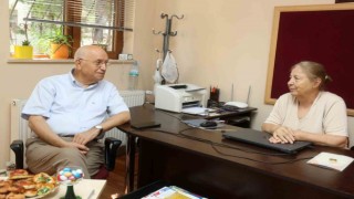 Yenimahalle Belediye Başkanı Yaşar, muhtarlar ve esnafla bir araya geldi