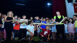 Yeşilyurtta Cambaz Mithat sirk gösterisi