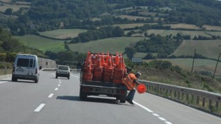 Yol çizgileri yenilendi