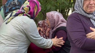 Zonguldakta kızı tarafından vahşice katledilen anne toprağa verildi