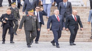 101inci yılında İzmirin kurtuluşu canlandırıldı