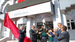15 Temmuz Lisesinin ismi Düzce Lisesi oldu, valilik tepkilere açıklama yaptı