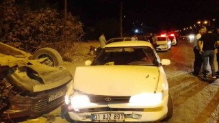 2 aracın çarpıştığı kazada 4 kişi yaralandı
