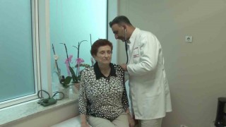 86 yaşındaki hastanın kalp kapağı, TAVİ operasyonuyla ameliyatsız değiştirildi
