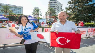 9 Eylül İzmir Yarı Maratonunda kurtuluş coşkusu
