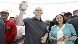ABD merkezli teknoloji firması Apple yeni telefon ve akıllı saat modellerini tanıttı