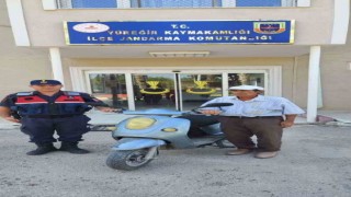 Adanada bir kişi elektrikli motosiklet çaldı