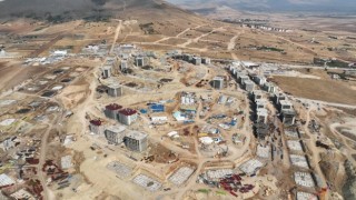 Afşinde ilk konutlar Kasım ayında teslim ediliyor
