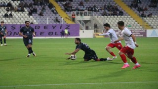 Afyonspor önüne gelen önemli bir fırsatı geri tepti