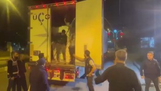 Ağrıda Afgan uyruklu 80 kaçak göçmen yakalandı