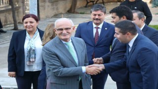 AK Parti Genel Başkan Yardımcısı Yılmaz: Bin 392 belediyenin 810 tanesini AK Parti yönetiyor