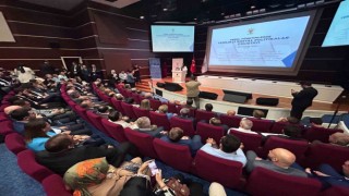 AK Partide ‘Yerel Yönetimlerde Yenilikçi Sosyal Politikalar Çalıştayı başladı