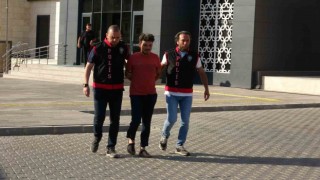AK Partinin seçim irtibat ofisine taşlı saldırıyı gerçekleştiren şüpheli adliyeye sevk edildi