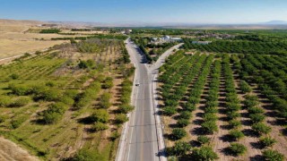 Akçadağda 66 kilometre grup yolu çalışması