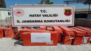 Akü hırsızları yakayı ele verdi