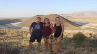 Alman turist aile, Meke Gölünde