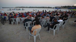 Altın Koza çerçevesinde göl üzerinde konser