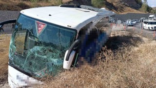 Amasyada yolcu otobüsü yoldan çıktı: 1 yaralı