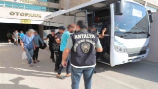 Antalyada aranan 63 zanlı yakalandı