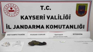 Aracın Şoför Koltuğundan Uyuşturucu Çıktı