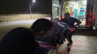 Araçlarının lastiği patlayan çifte tır çarptı: 1 ölü, 1 ağır yaralı