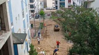 Atakumda selin izleri temizleniyor