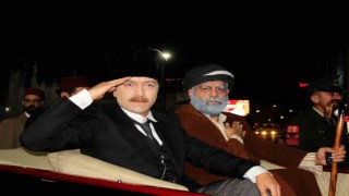 Atatürkün Sivasa gelişi canlandırıldı