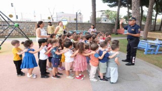 Aydın Büyükşehir Belediyesi, İtfaiyecilik Haftasında miniklere eğitim verdi