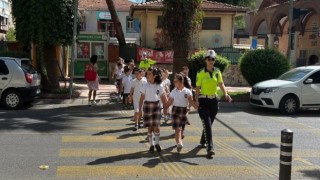 Aydında öğrenciler için 44 trafik polisi görevlendirildi