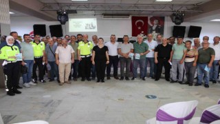 Aydında servis şoförleri ve rehber personellere trafik eğitimi