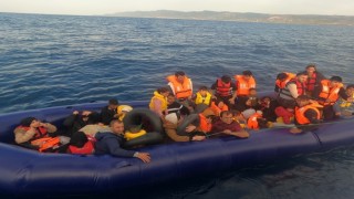 Ayvacık açıklarında 70 kaçak göçmen kurtarıldı, 41 kaçak göçmen yakalandı